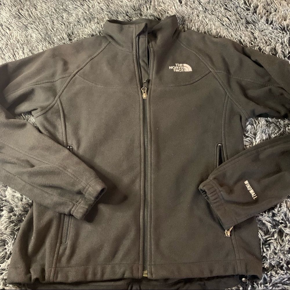 The North Face Woman Fleece Windwall Jacket small